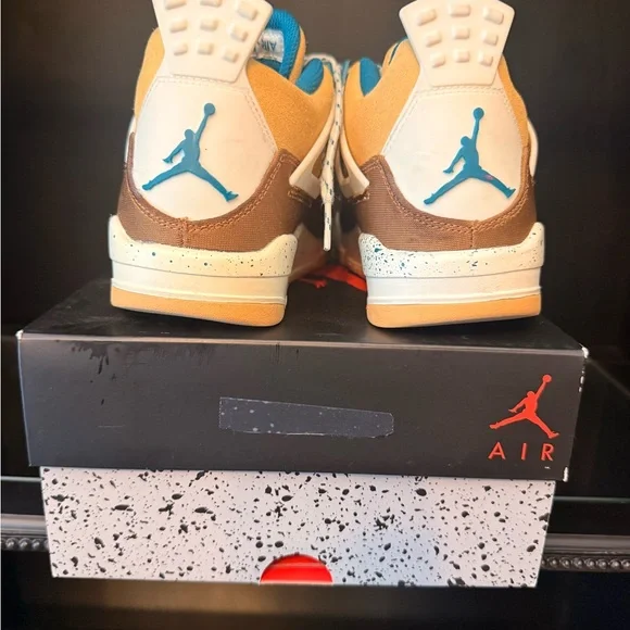 Like new, Air Jordan Retro 4 Sneakers in Brown and Tan, Size 4.5Y - Picture 5 of 8
